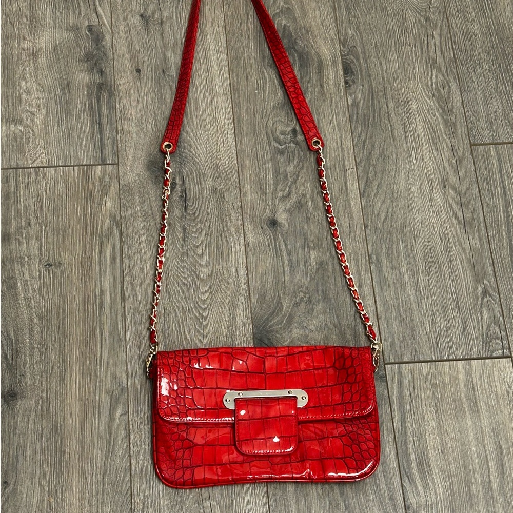 avon red faux alligator crossbody purse Glam, Holiday style, night out!